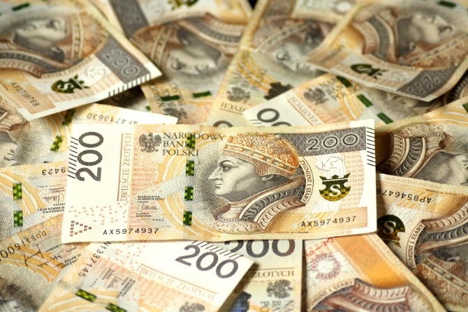 Z jakiego powodu Polska traci 111 mld zł rocznie?