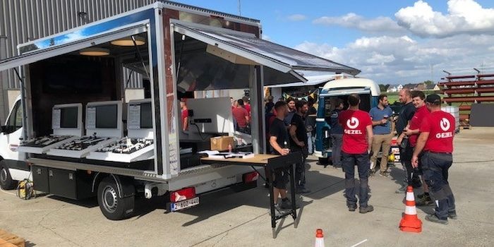 Rusza Henco RoadShow