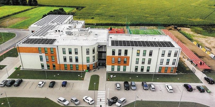 Budynek szkolny zarządzany przez BMS