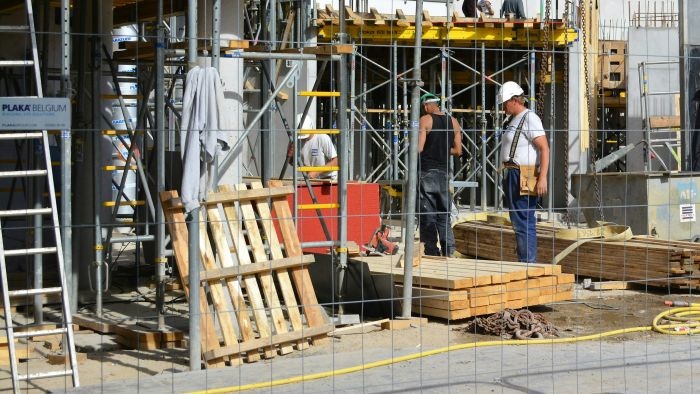 Wypożyczalnia sprzętu budowlanego – klucz do efektywności na placu budowy