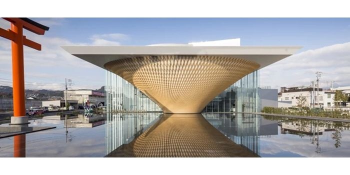 Geberit partnerem wystawy „Shigeru Ban. Architektura i działalność społeczna” w Muzeum Manggha w Krakowie