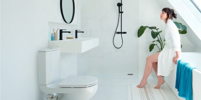 Bulgotanie i nieprzyjemne zapachy z kanalizacji? Poznaj innowacyjne kolano WC AirConnect!