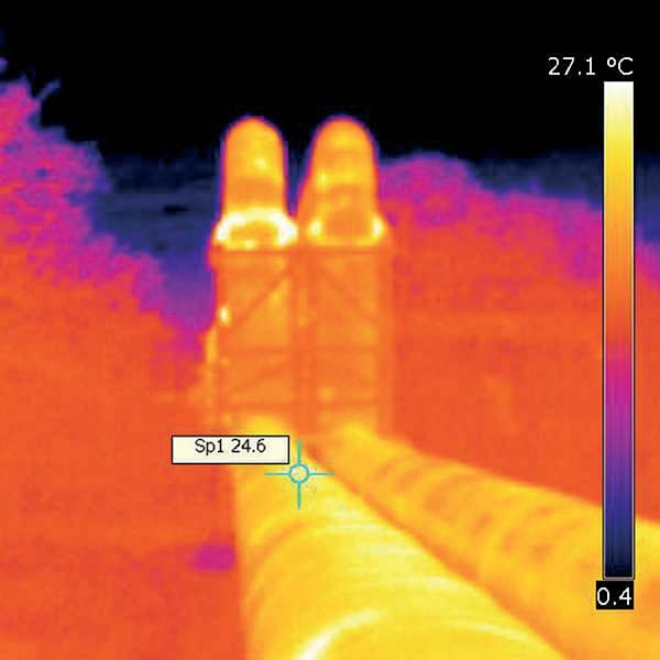 Obraz termowizyjny rur przesyłowych
