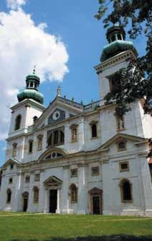 Fot. 5. Główny gmach klasztoru Kamedułów