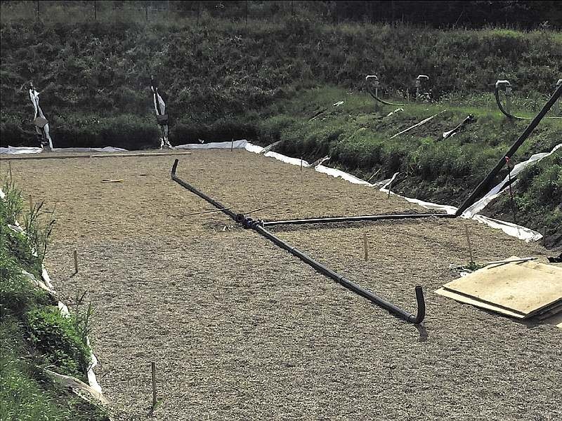 Fot. 2. System dostarczania osadów na złoże [16]