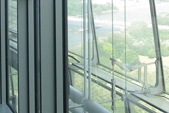 Fasada wentylowana, spos&oacute;b na efektywną wentylację budynku
Trox
