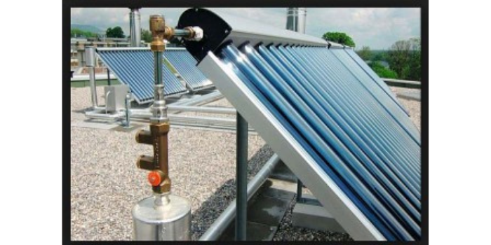 Niezbędnik instalatora słonecznych system&oacute;w grzewczych