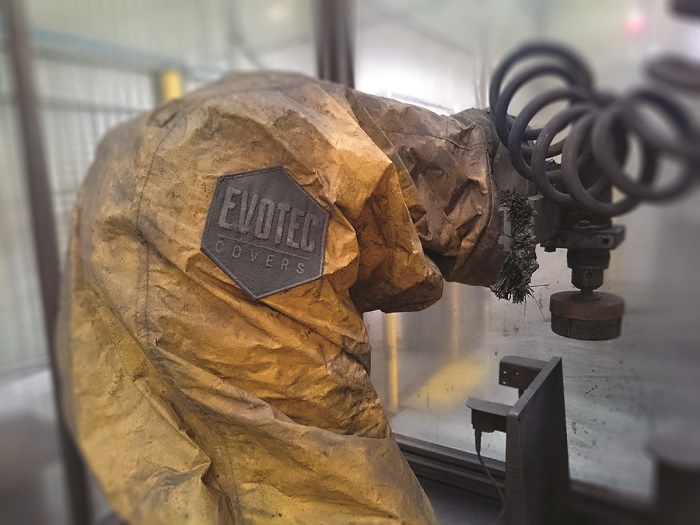 Profesjonalna ochrona robot&oacute;w przemysłowych przed czynnikami szkodliwymi występującymi w procesach produkcyjnych
