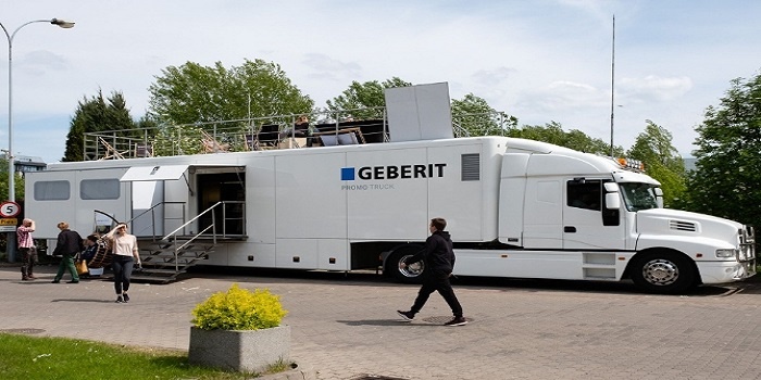Geberit Promo Truck przed siedzibą firmy w Warszawie
Fot. Geberit