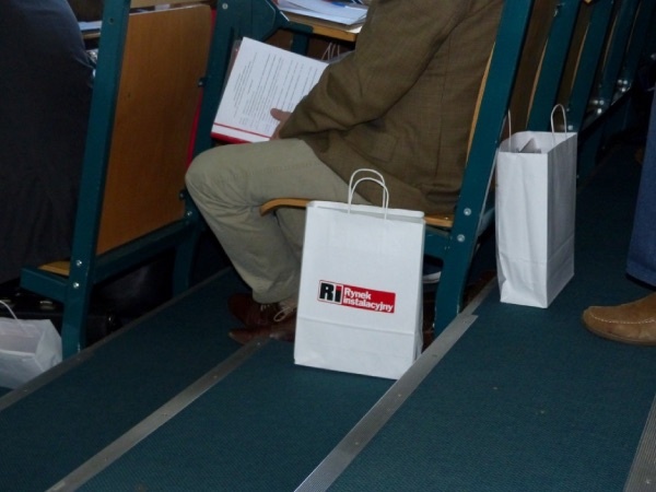 torba z pakietem prezentowym rynku intalacyjnego
