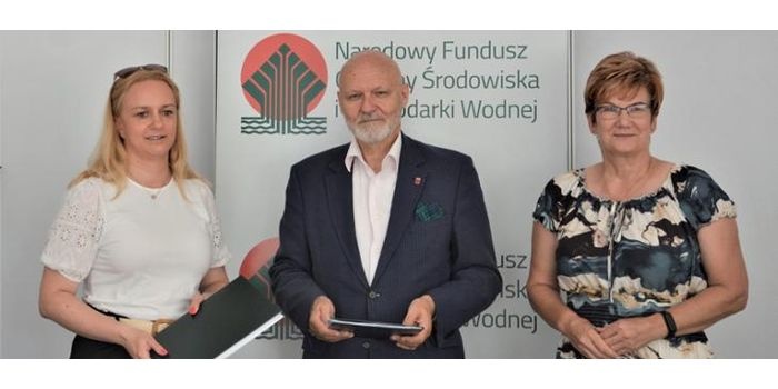 Podpisanie umowy o dofinansowanie budowy biblioteki. Fot. MKiŚ