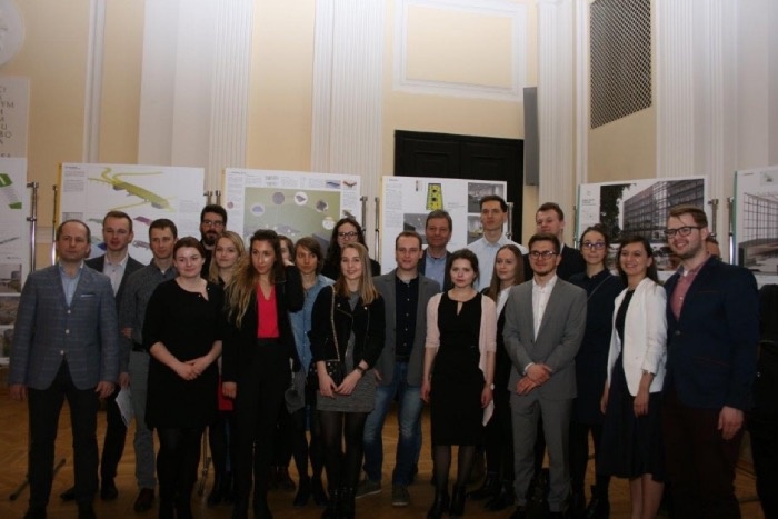 zdjęcie grupowe uczestników Międzywydziałowego projektu interdyscyplinarnego BIM
