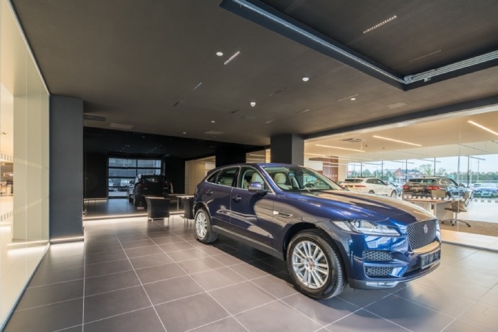 Salon Jaguar, BMW i Land Rover w Długołęce