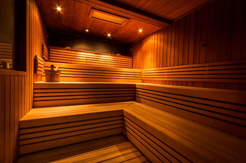 Ergonomiczna budowa sauny