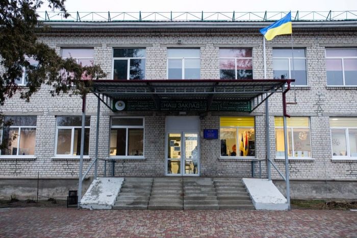 Rozwiązania GoodWe zapewniają ciągłość nauki w gimnazjum w Bobryku na Ukrainie. Fot. GoodWe